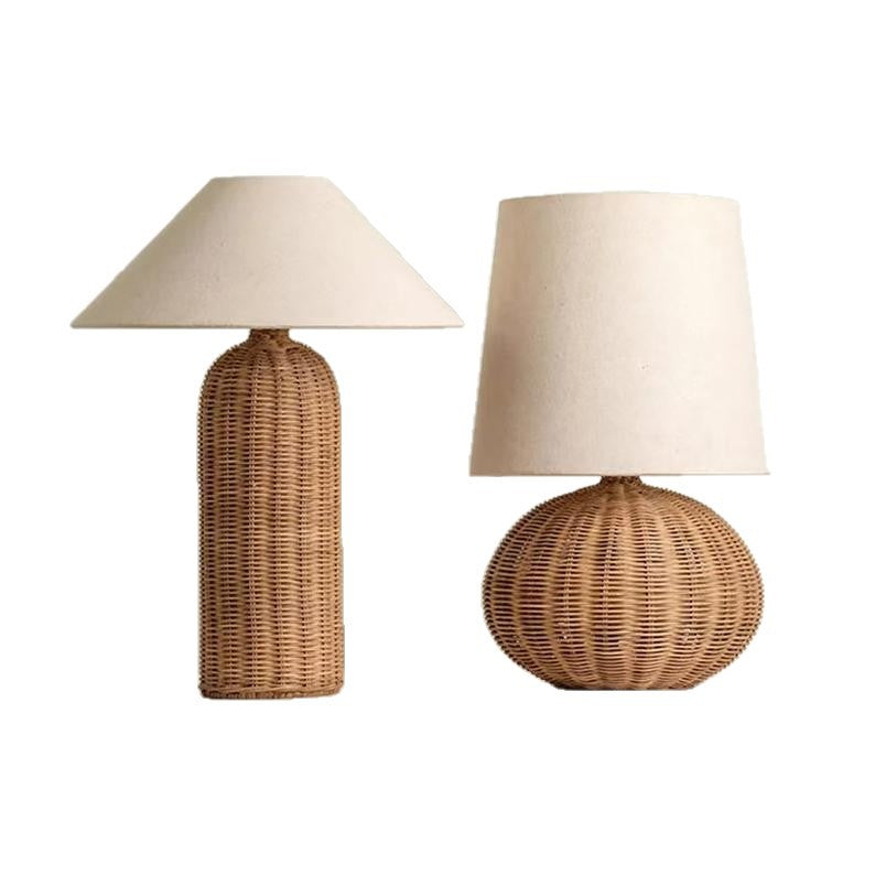 Wabi-Sabi Tischlampe aus Rattan im Vintage-Stil
