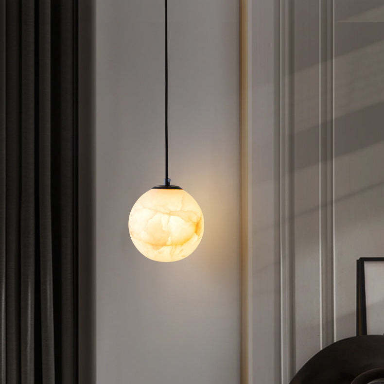 Elegante Marmor Pendelleuchte für Nachttisch & Wohnbereich