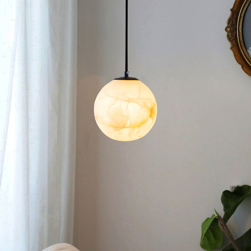 Elegante Marmor Pendelleuchte für Nachttisch & Wohnbereich