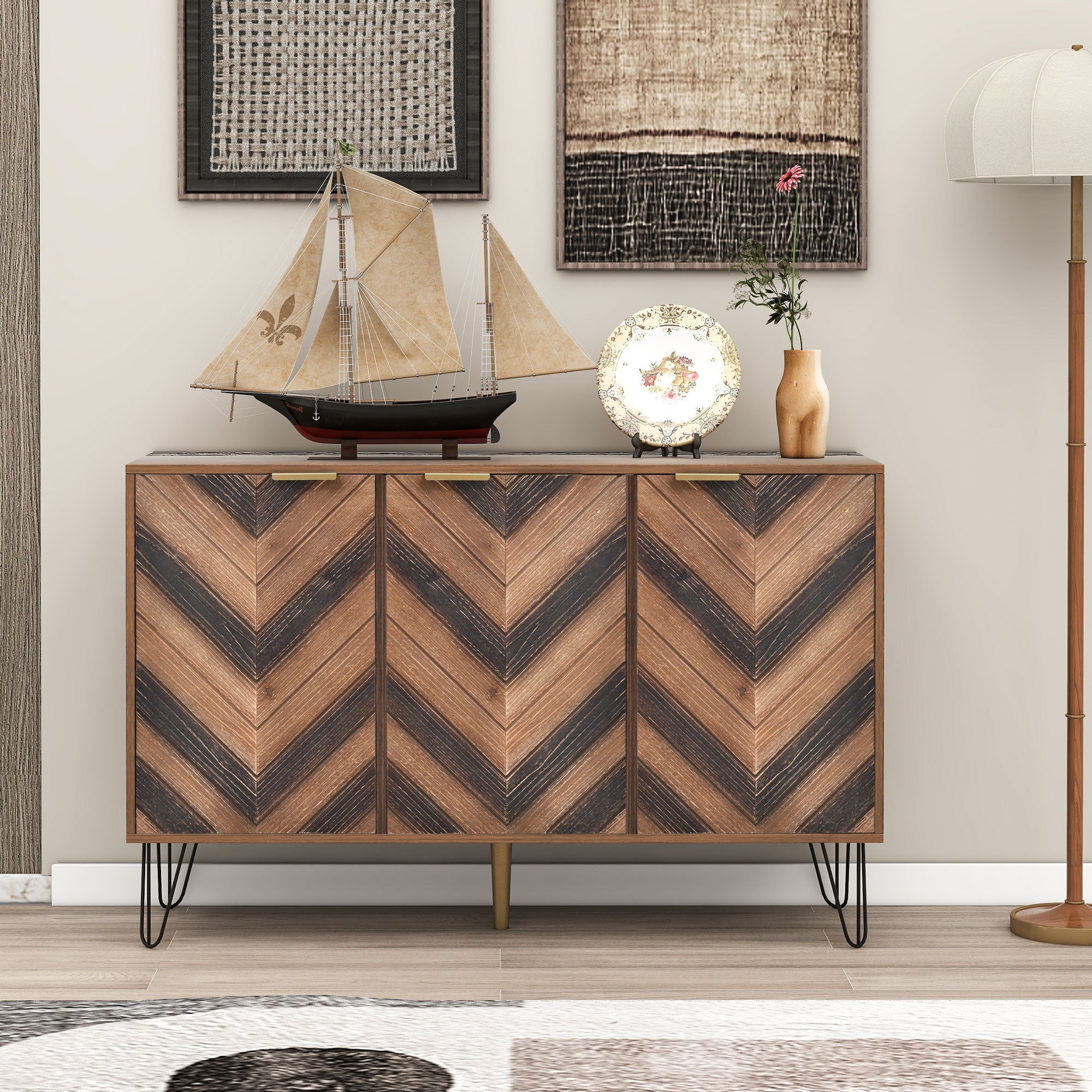 Exklusives Sideboard mit Chevron-Holzdesign und goldenen Details