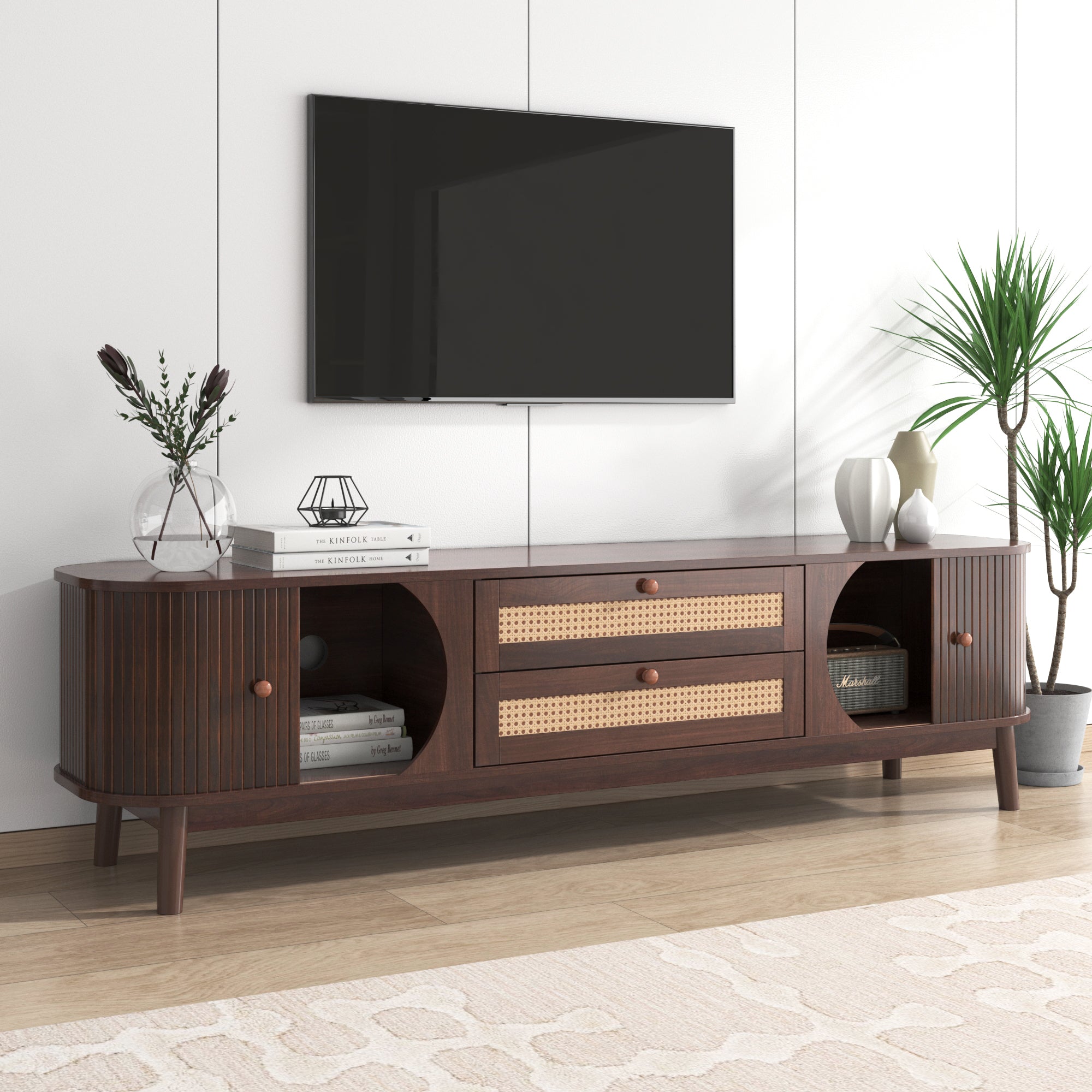 TV-Schrank im natürlichen Rattan-Design