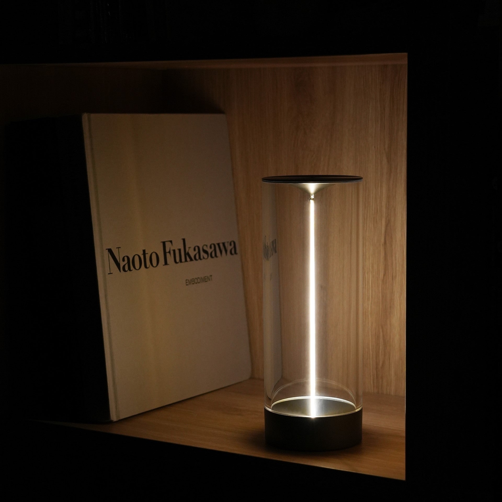 Zylinder mit magnetischer Lichtleiste