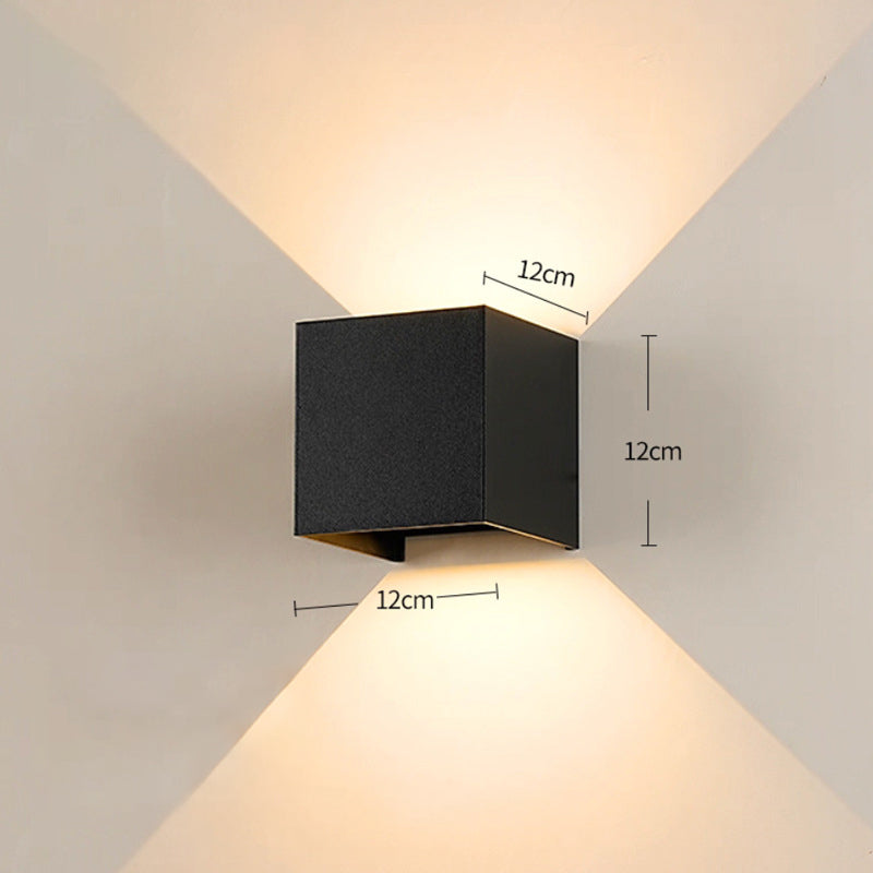 Moderne LED Wandleuchte für Innen- und Außenbereiche
