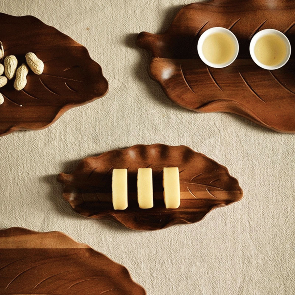 Abstrakte Walnuss Blatt hölzerne Serviertablett | Eco-Friendly | Artistic Dessert, Vorspeise, Schmuck Organisator