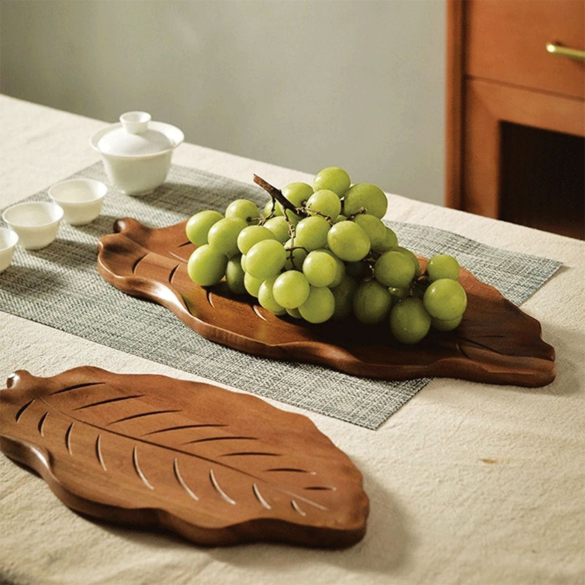 Abstrakte Walnuss Blatt hölzerne Serviertablett | Eco-Friendly | Artistic Dessert, Vorspeise, Schmuck Organisator