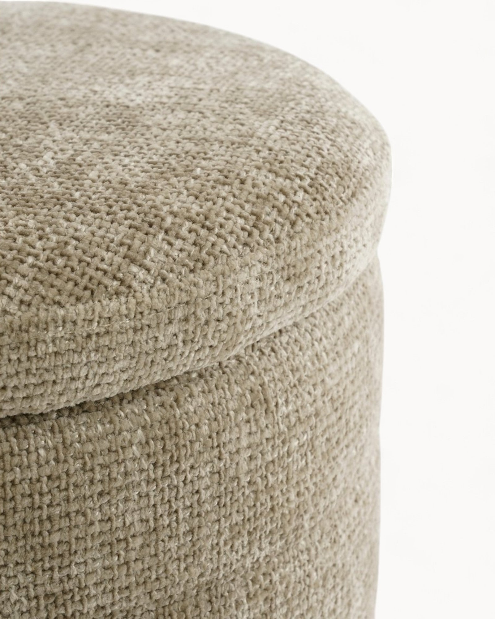 Mica Decorations – Aufbewahrungshocker Hellgrau – Runde Ottomane mit Stauraum H41 x Ø42 cm