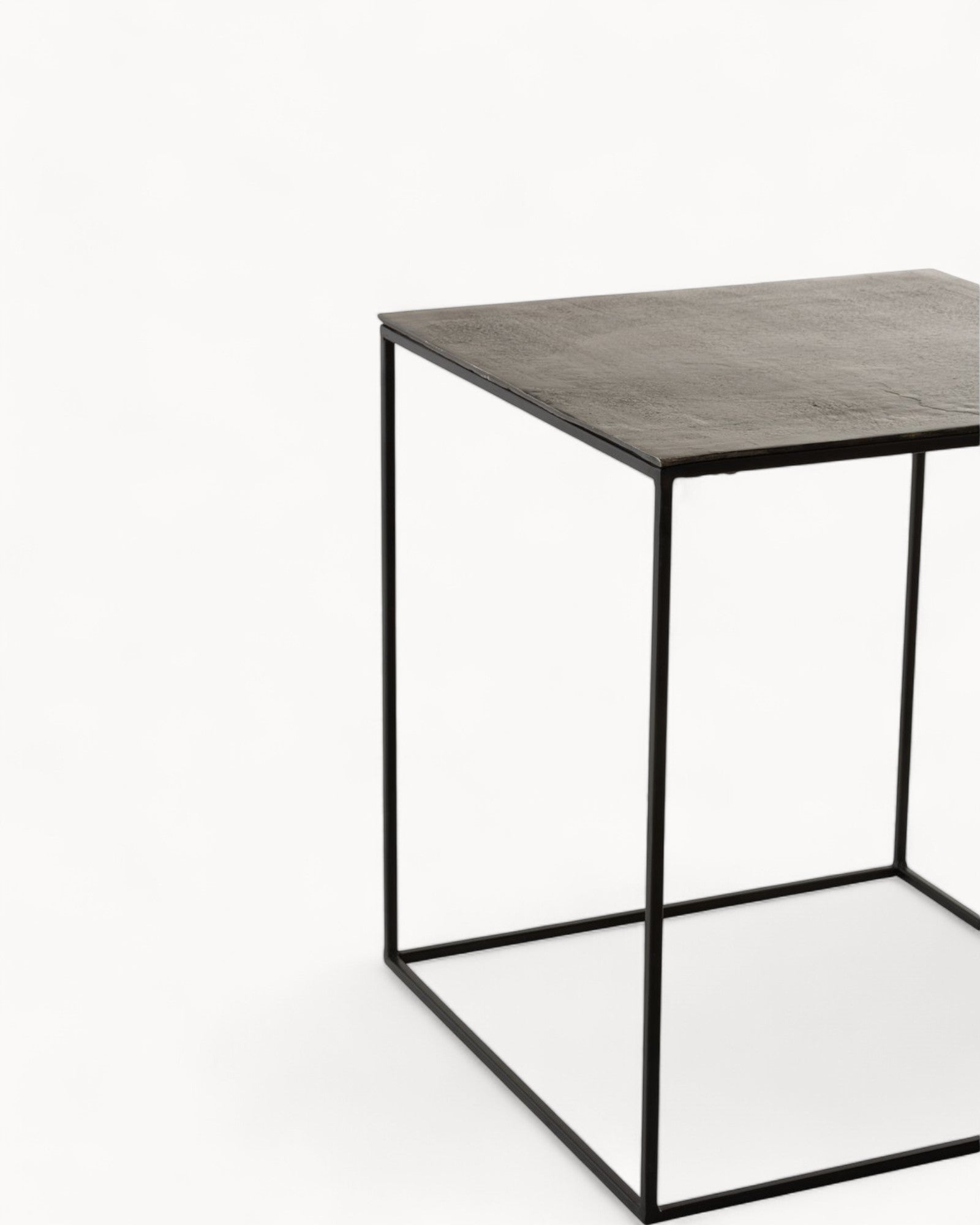 J-Line Beistelltisch Oxidize – Aluminium/Eisen – Schwarz/Grün 50,5 cm