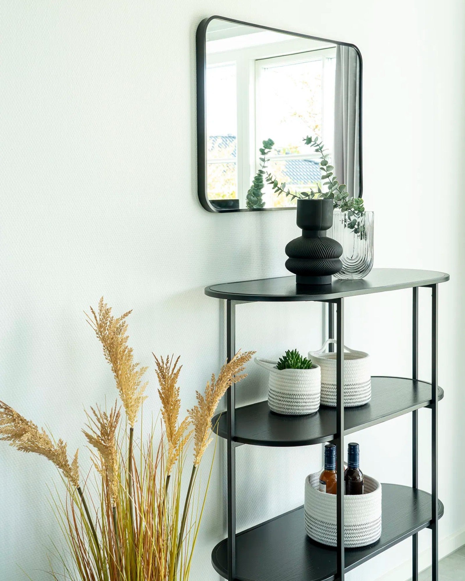 Vita Regal – Oval, 4 Ablagen, Schwarz, Metallrahmen, 85x36x111 cm