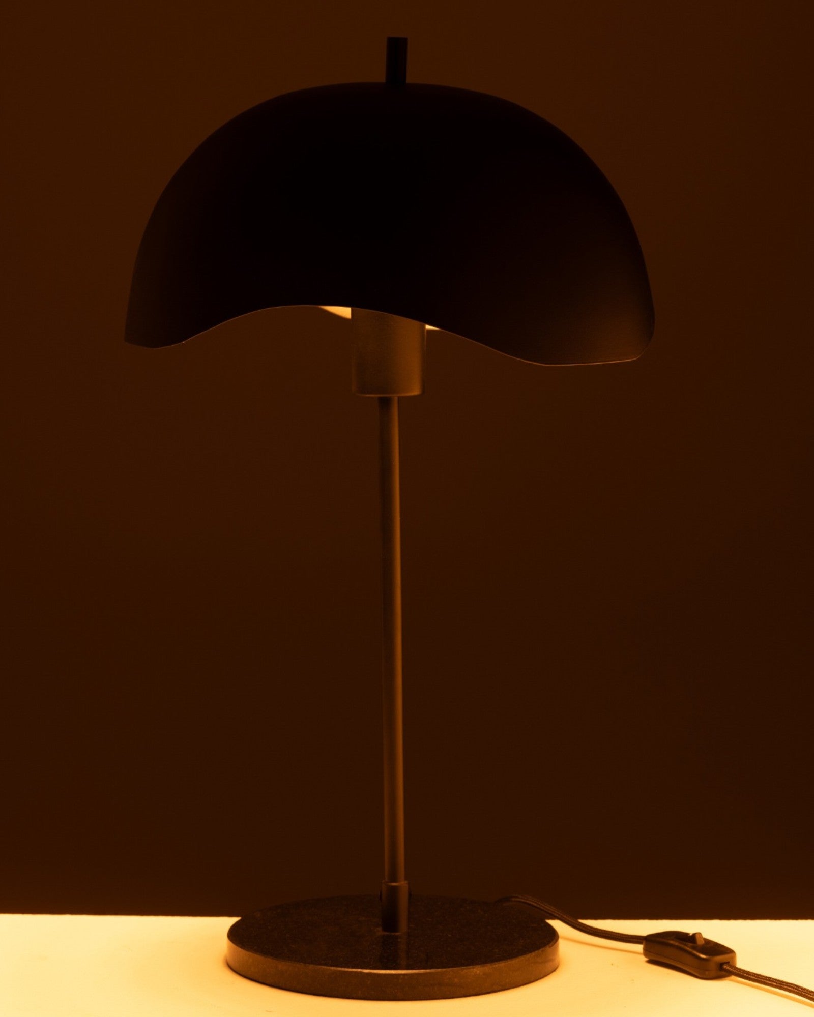 Tischlampe – Modern Schwarz – Metall mit Marmorfuß – E27 Fassung