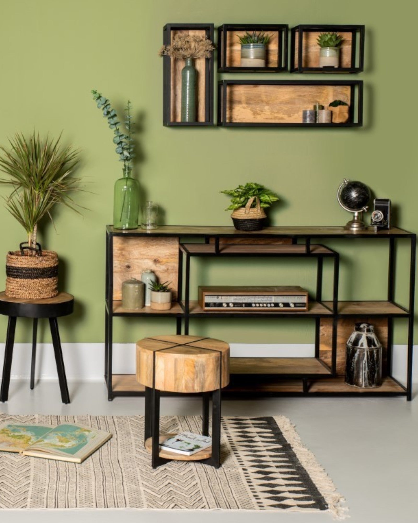 Wandregal Urban Levels - Mangoholz Metall - Natur Schwarz - 35x18x25 cm