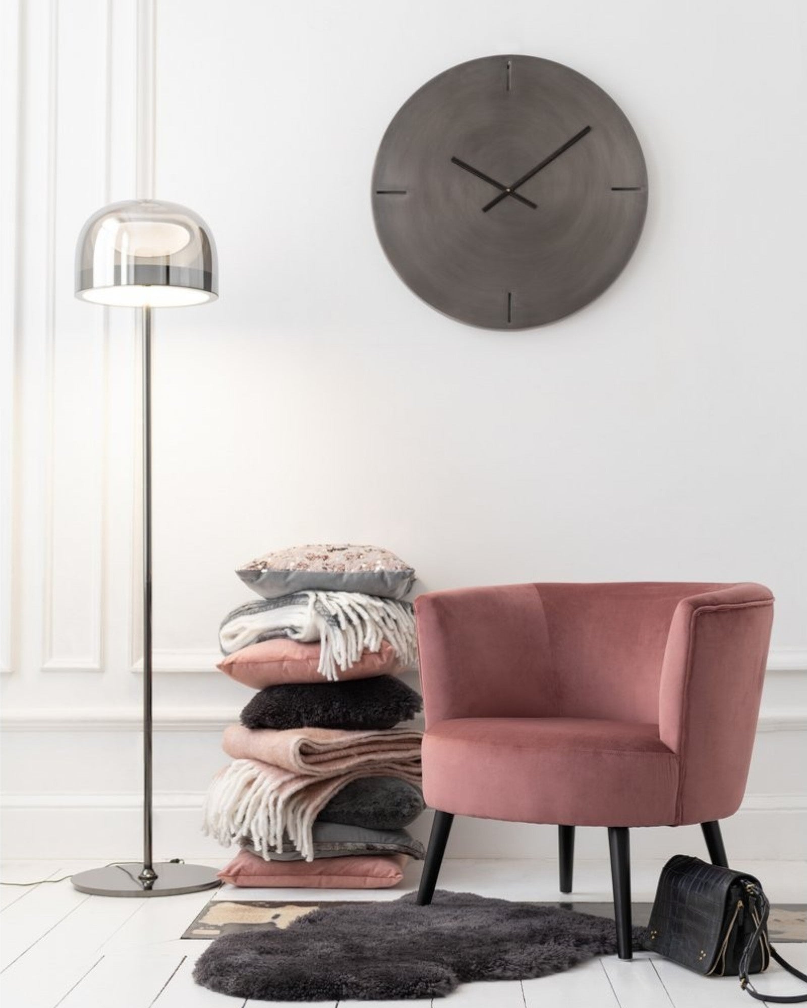 J-Line Runde Uhr – Metall Dunkelgrau Ø 50,5 cm