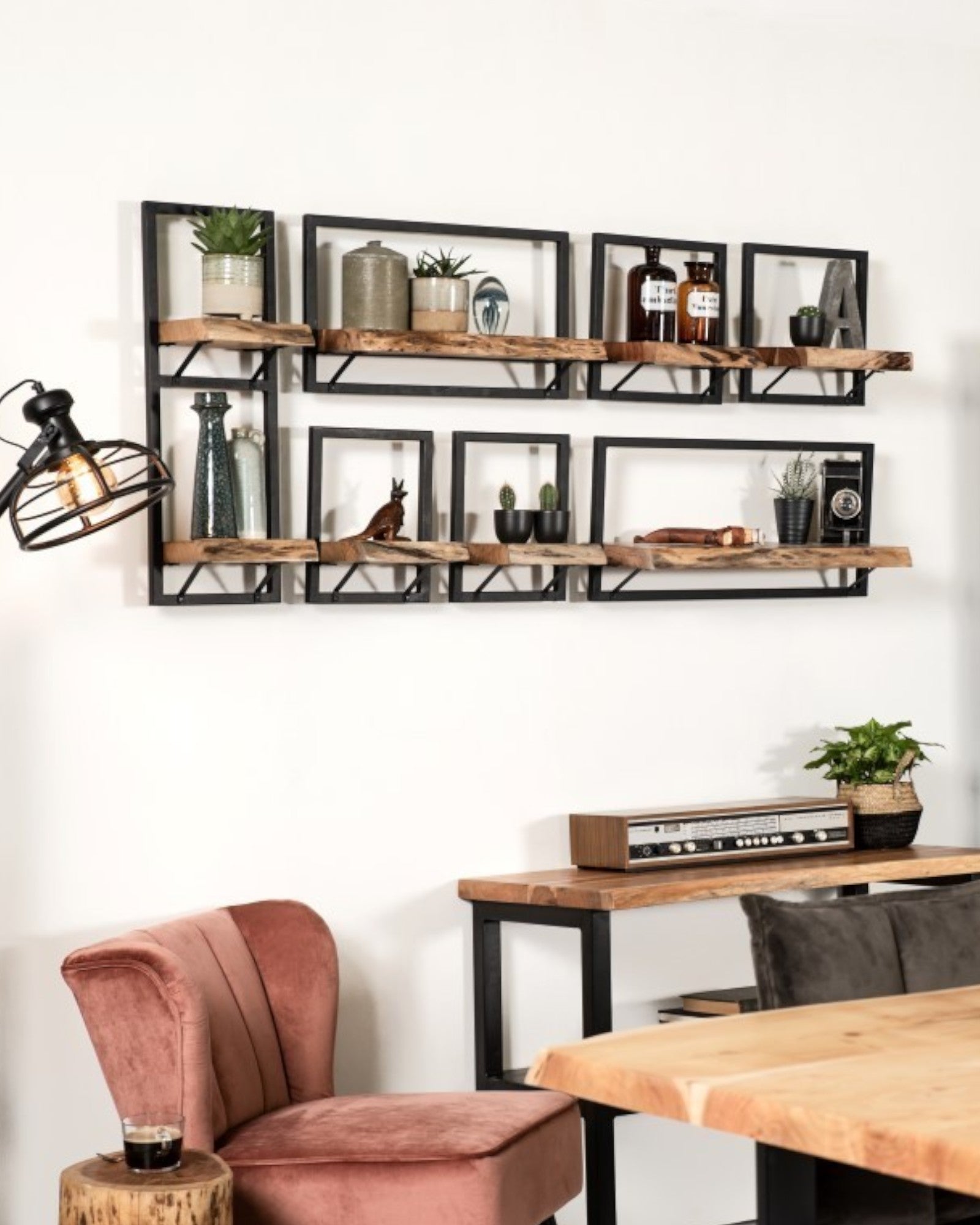 Wandregal Levels – Akazienholz & Metall – Natur/Schwarz – 25x22x32 cm