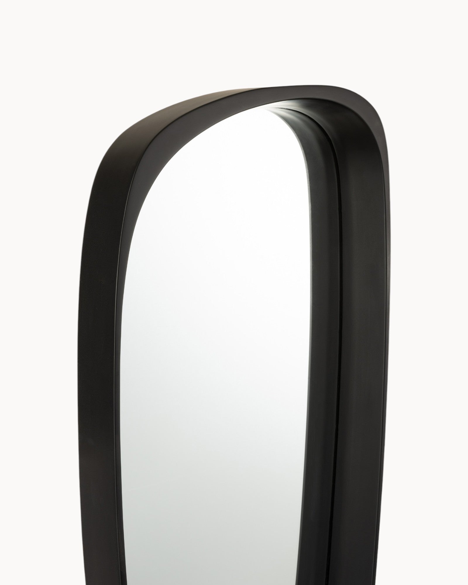 J-Line Spiegel Giles Long – Schwarzer Glasrahmen – Modernes Design