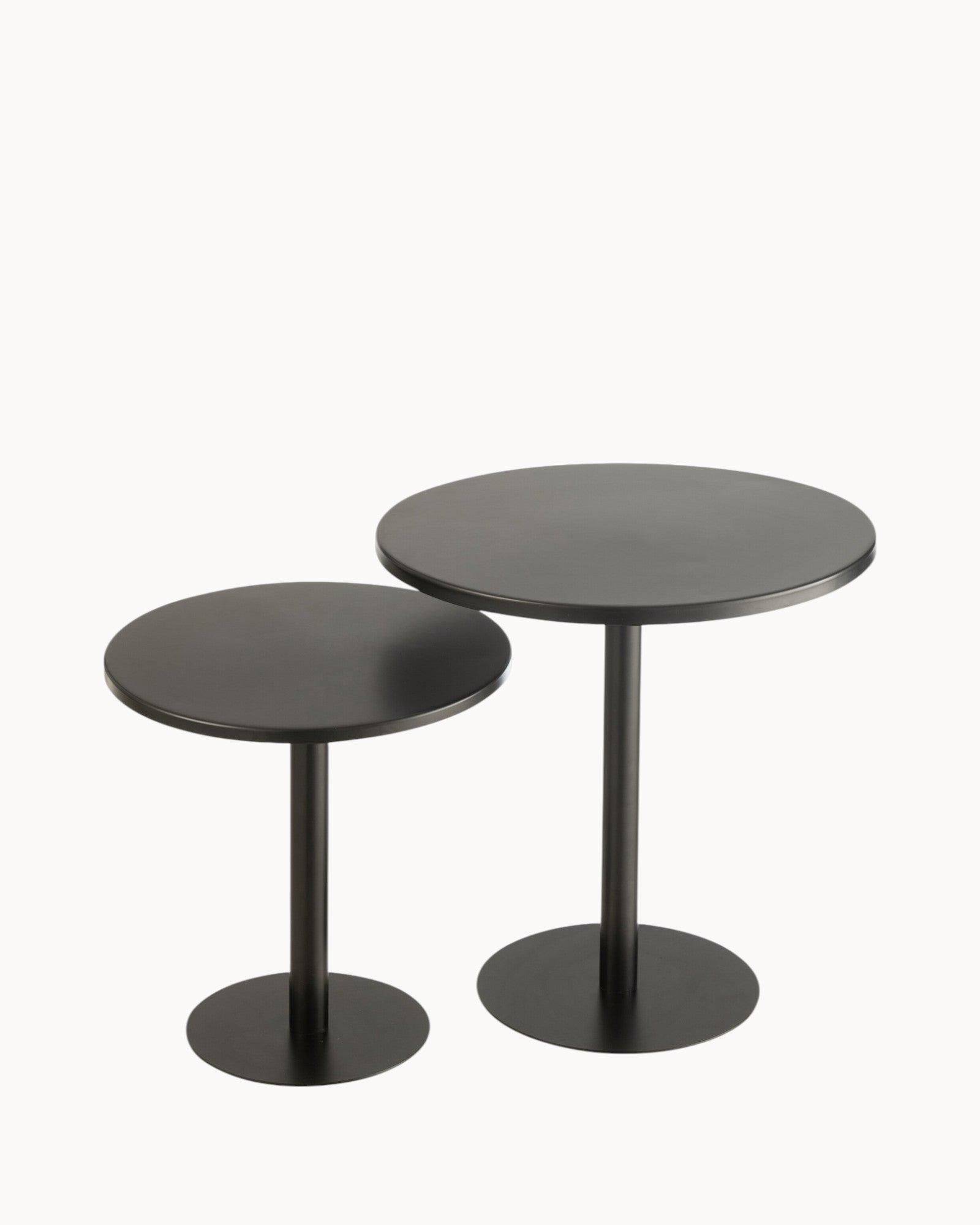 J-Line – Beistelltisch-Set – Rund Schwarz Metall – 2er Set, 40 cm