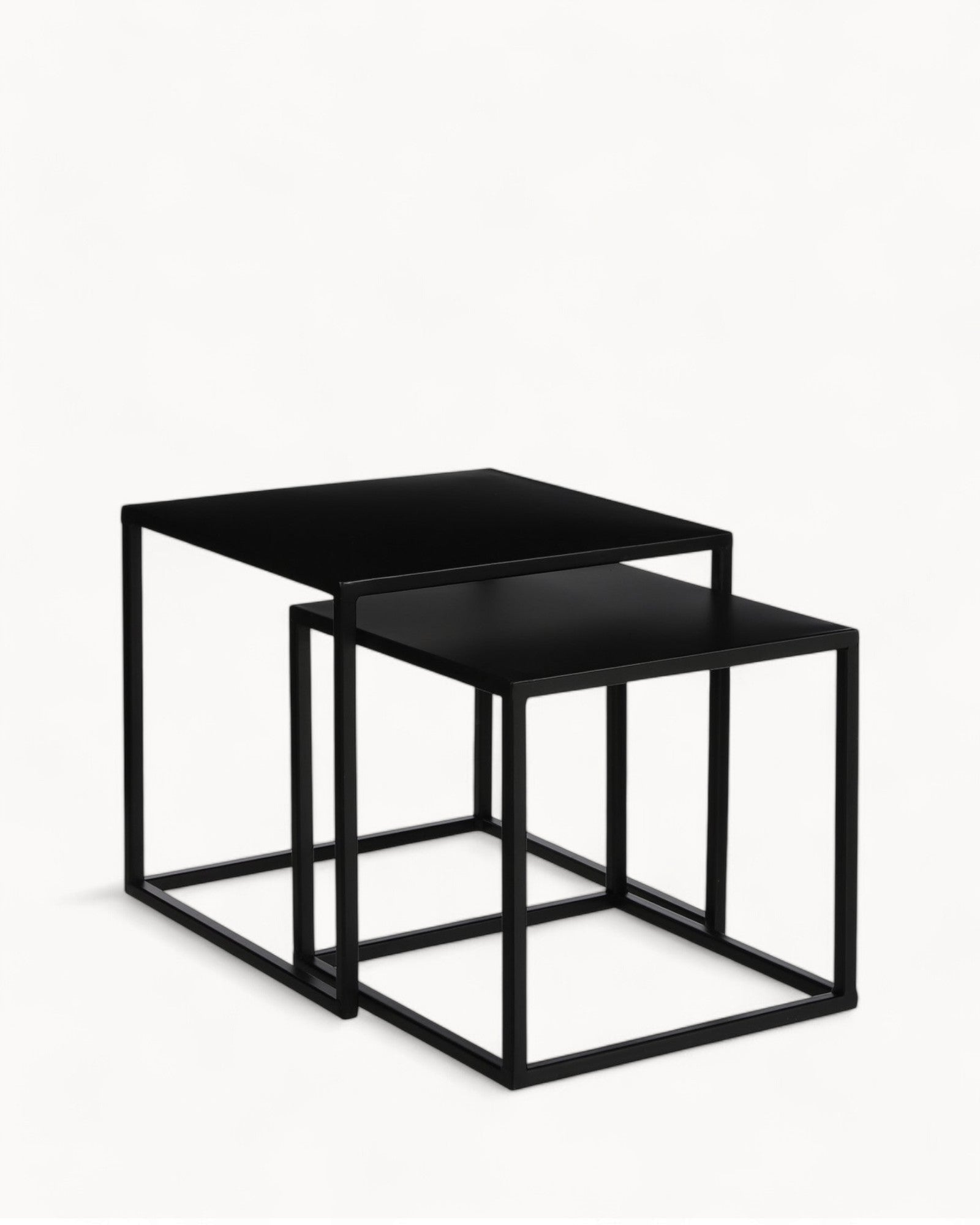 Mica Decorations – Goa Beistelltisch 2er-Set – Schwarz Metall – L35 x B35 x H33 cm