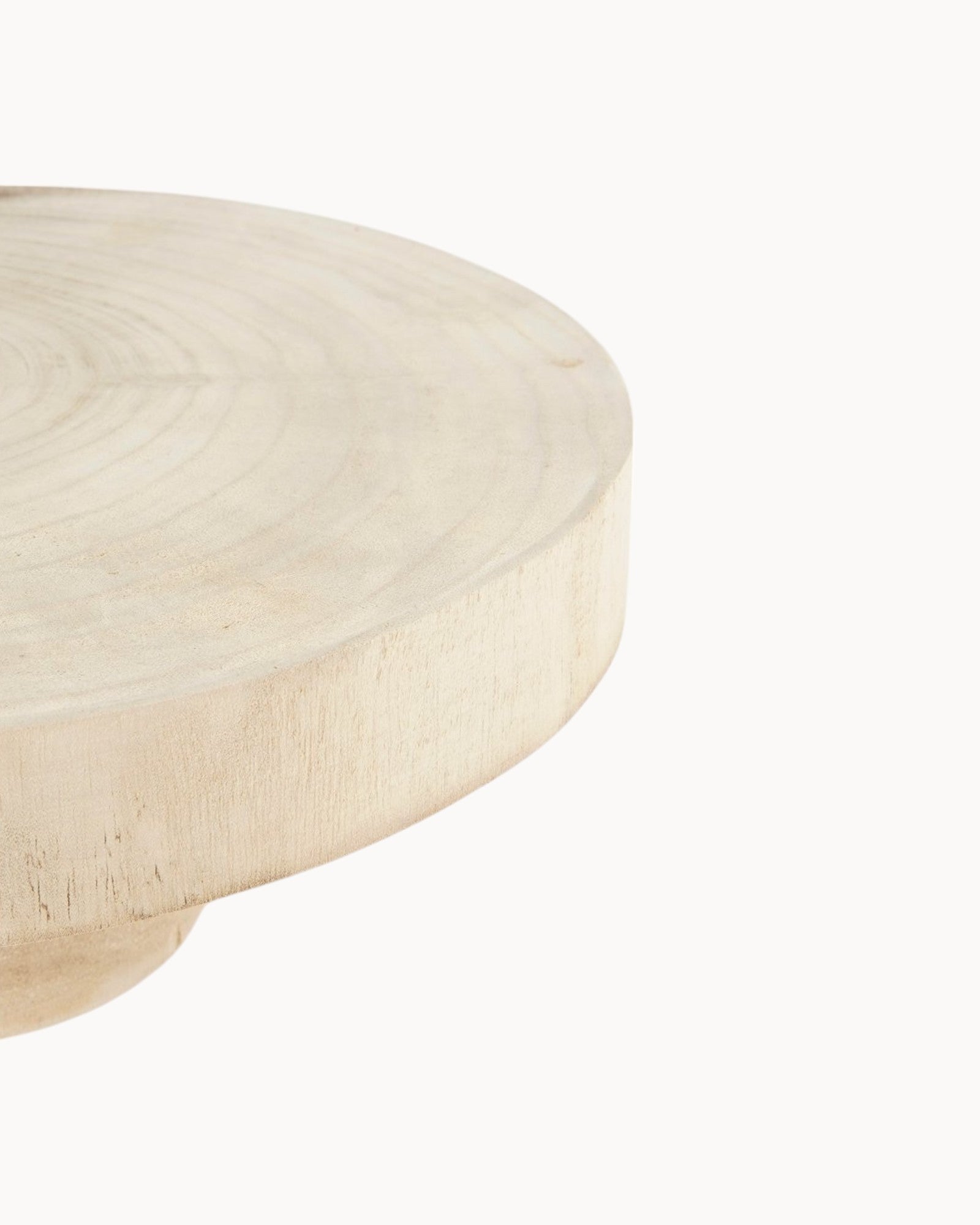 Mica Decorations – Pflanzenständer aus Holz – Hellbraun – Ø30 cm, H10,5 cm