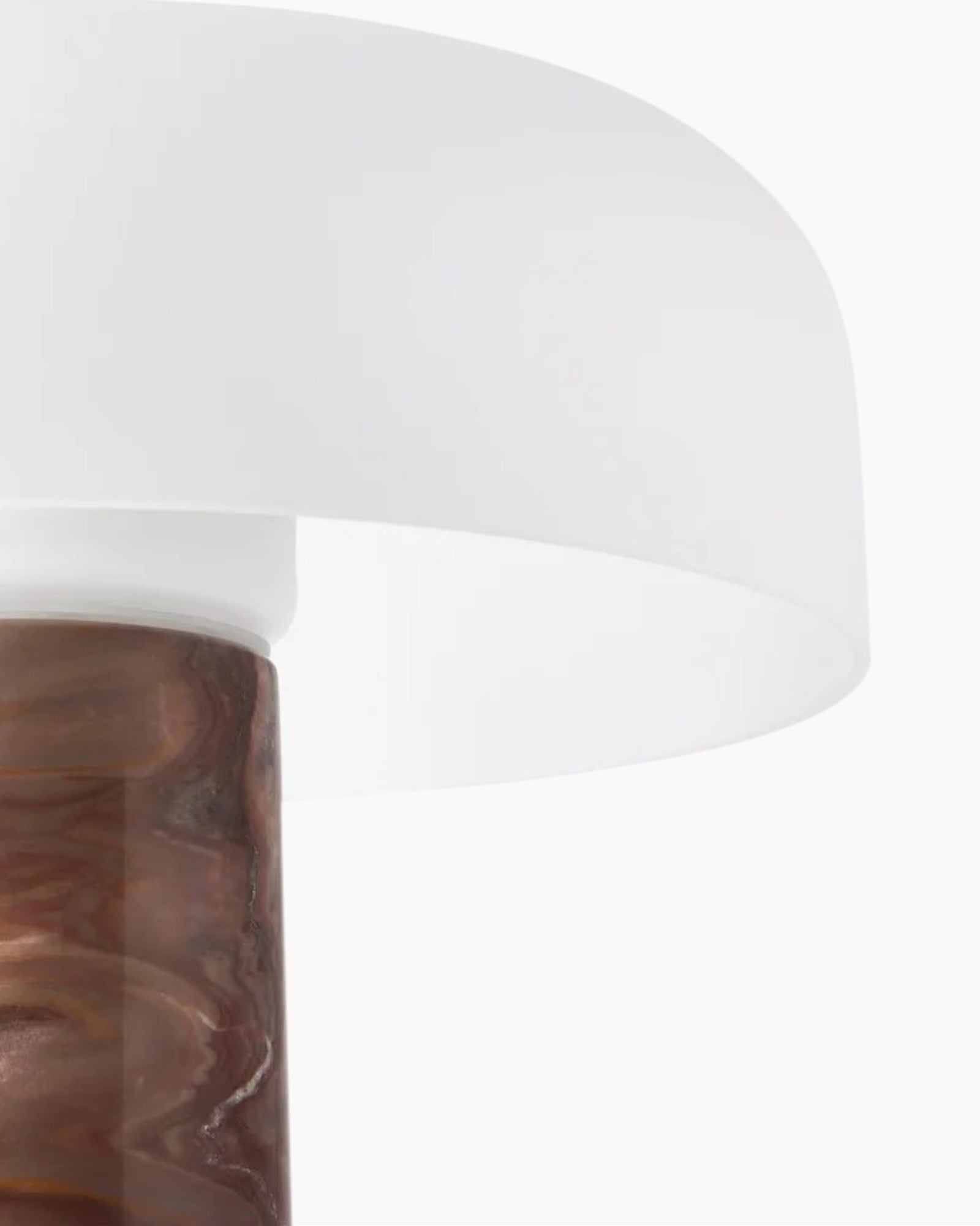 Marmoriertes Braun-Weiß