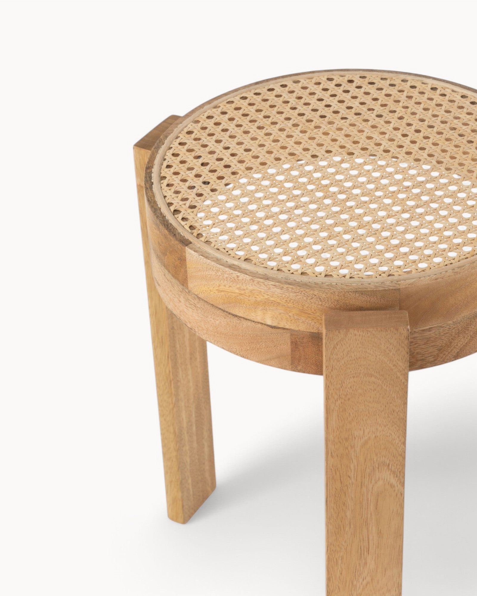 J-Line – Hocker Pune – Mangoholz Natur, rustikaler Beistellhocker