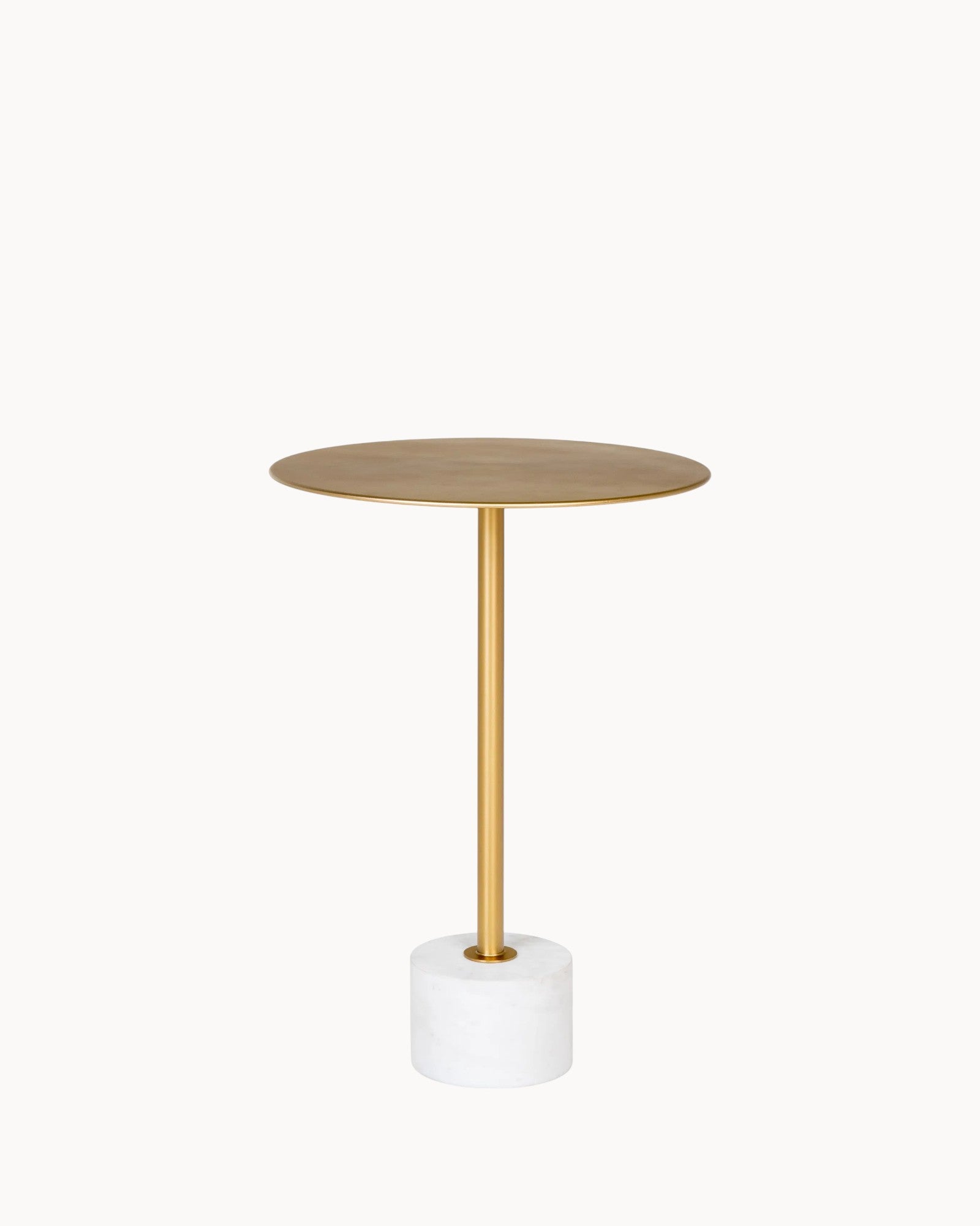 Lecco Beistelltisch – Marmor & Messing, Ø41 cm, H58 cm