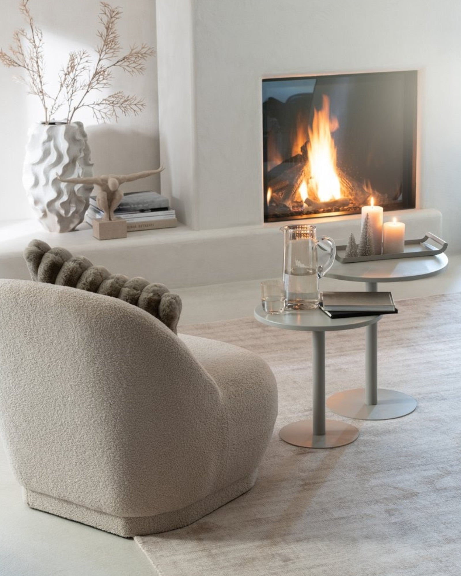 J-Line – Rundes 2er-Set Beistelltische aus Metall, Grau, 50 cm