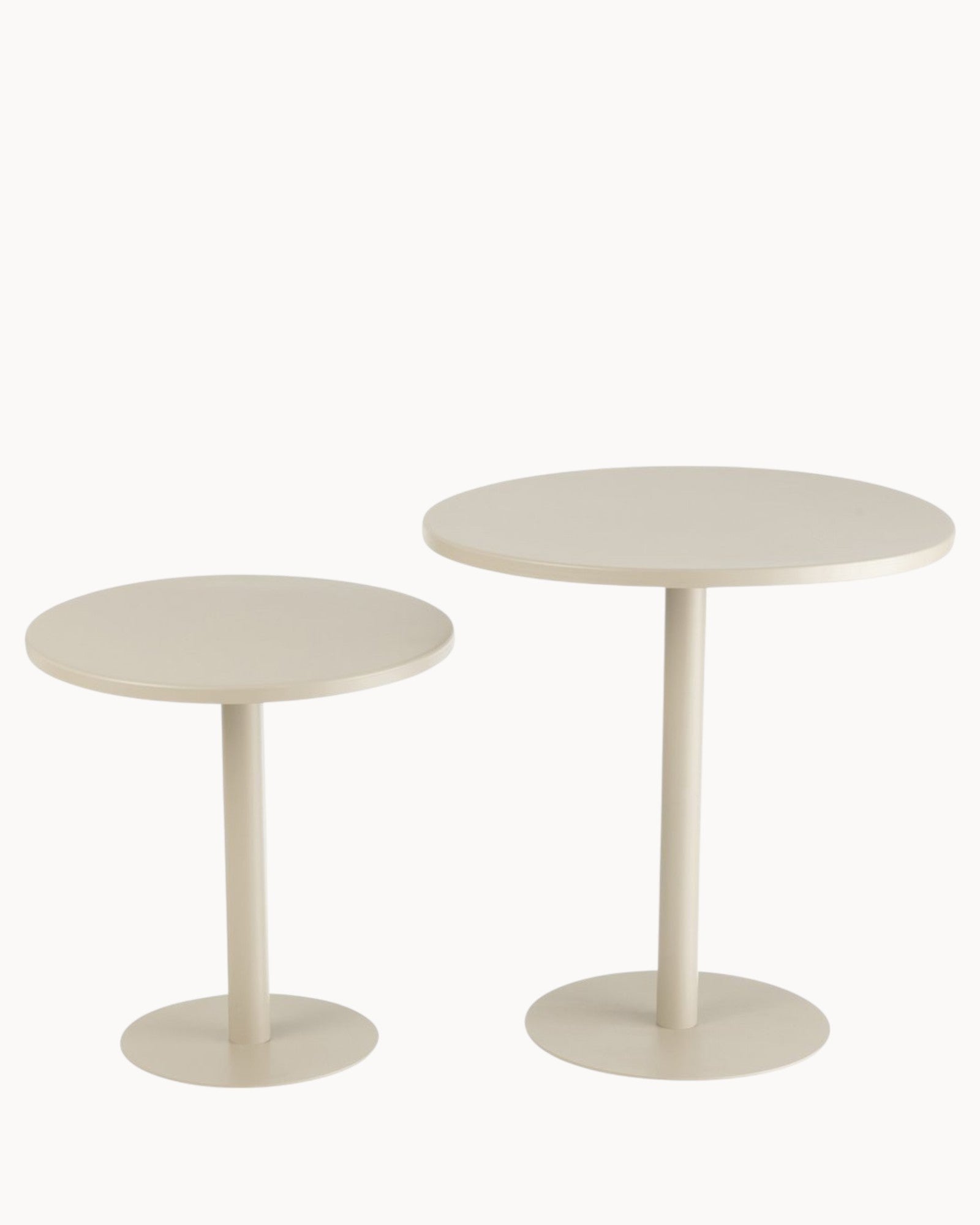 J-Line – Rundes 2er-Set Beistelltische aus Metall, Grau, 50 cm