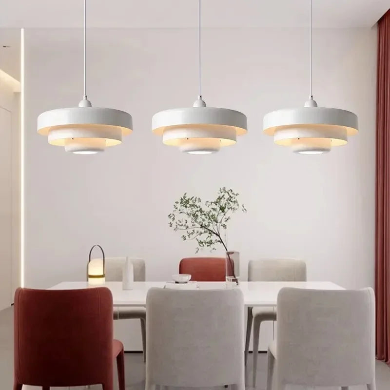Moderne Pendelleuchte aus Kohlenstoffstahl/Aluminium, Ø35cm, E27 Lichtquelle