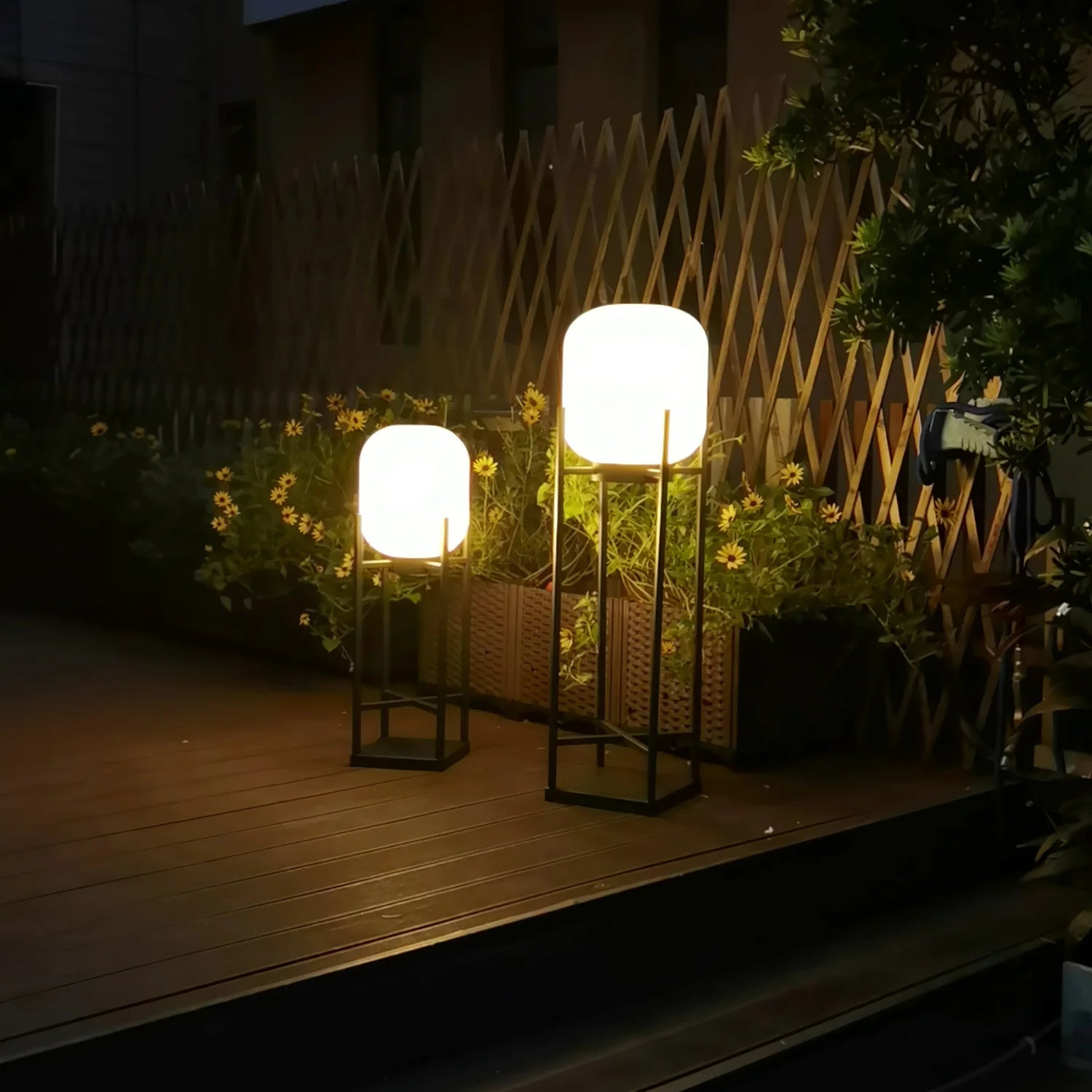 Moderne Solar-Stehlampe, Edelstahl, 11-15W LED, 36V, 3C-zertifiziert