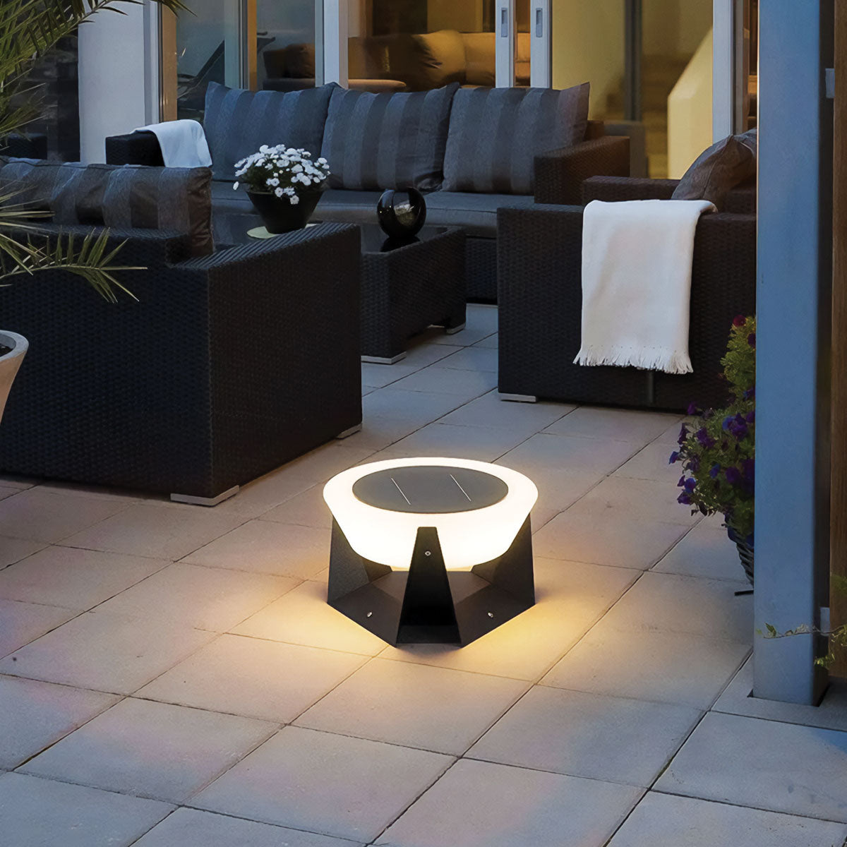 Zeitgenössische Solar-Stehlampe | Inklusive LED-Lampen, IP65 Edelstahl, verstellbar, C3008-E
