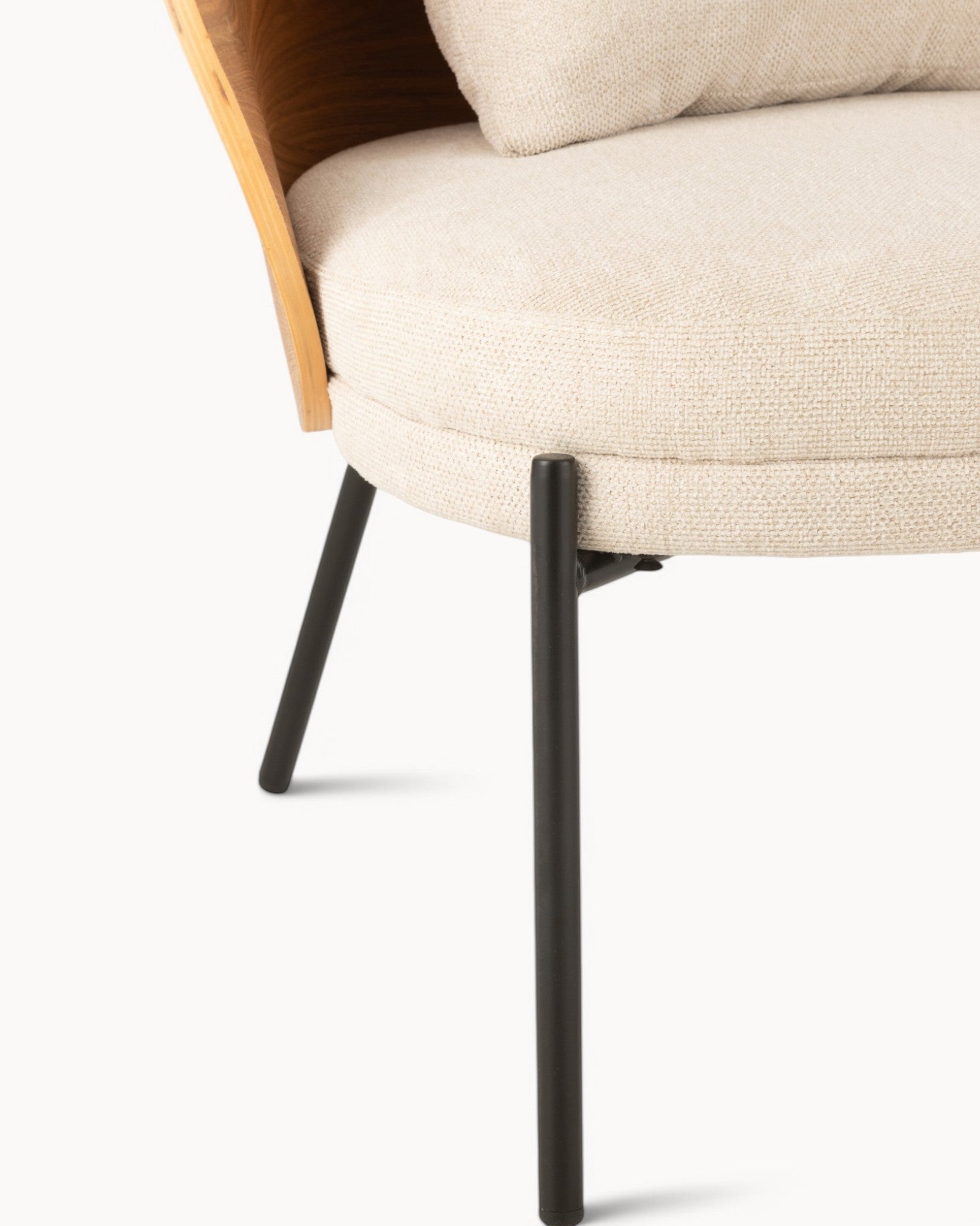 Lone Comfort Lounge-Sessel – Holz & Metall – 77x72x82 cm – Beige/Natur