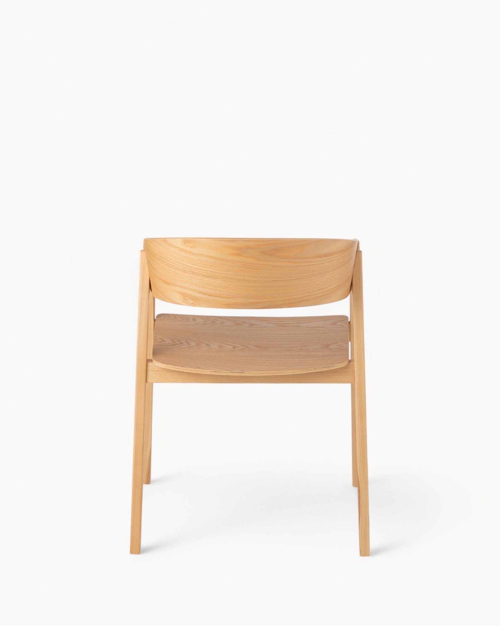 J-Line – Naga Stuhl – Schwarz – 76,8 cm – Eschenholz & Seil