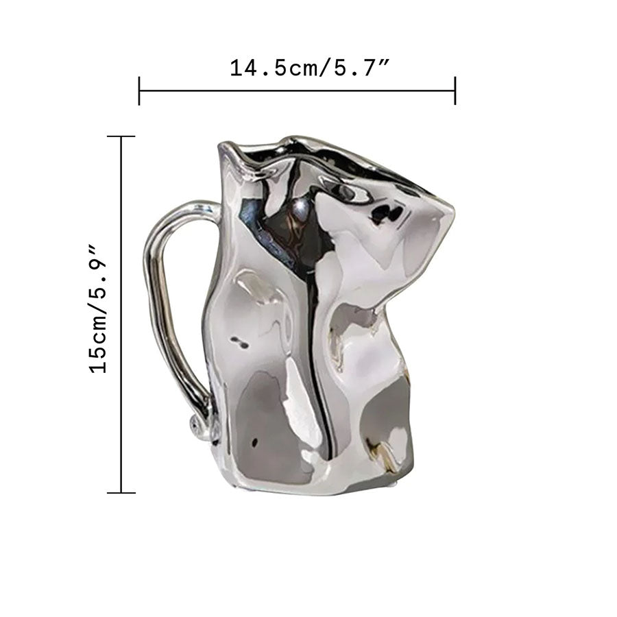 Gefaltete Kaffeetasse Vase