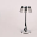 Minimalistische, wiederaufladbare Tischleuchte für stimmungsvolle Bar-Atmosphäre