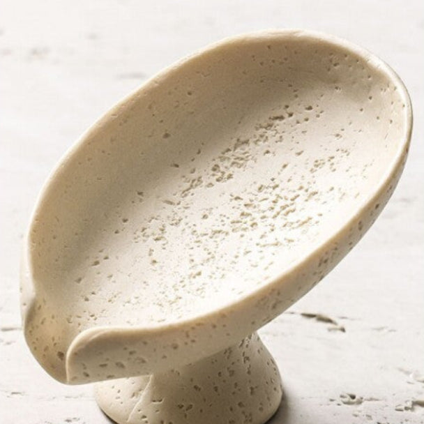 Minimalistische Seifenschale im Wabi-Sabi Stil – Skulpturales Design mit natürlicher Struktur