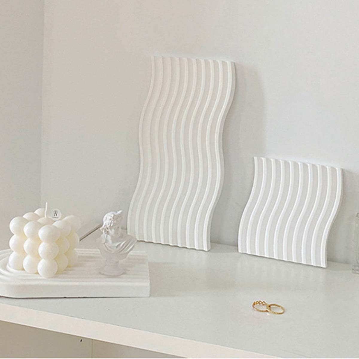 Gewelltes Holztablett