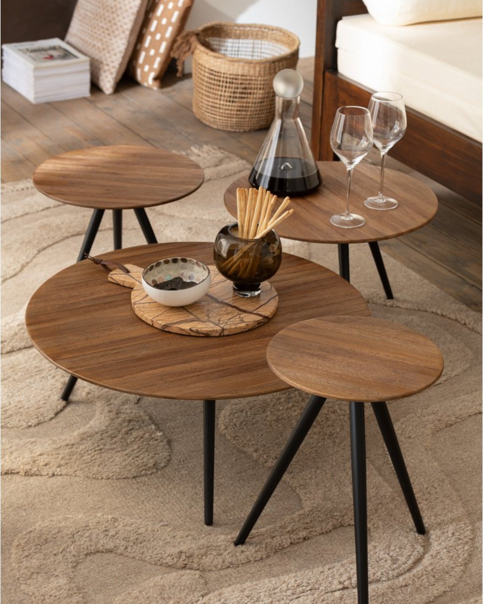 J-Line Tisch rund – Recyceltes Teakholz – Braun – 30 cm