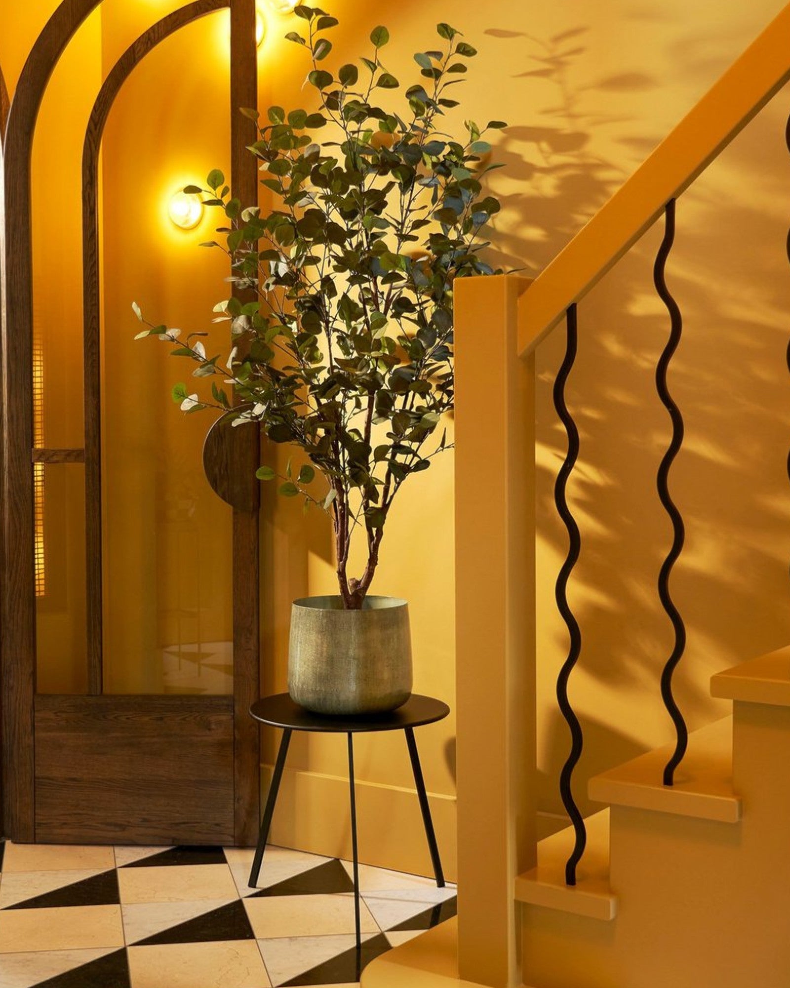 Mica Decorations – Benson Blumentopf – Hellgrau Metall – Ø32 x H27 cm