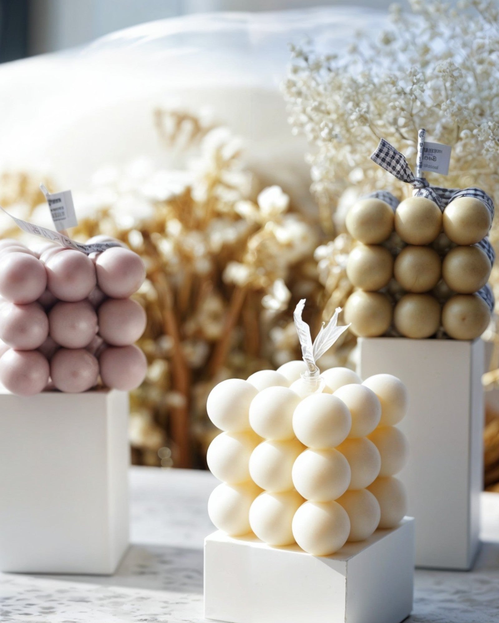 Bubble-Kerze – Sojawachs Würfel mit Minzduft – Off-White 6 cm