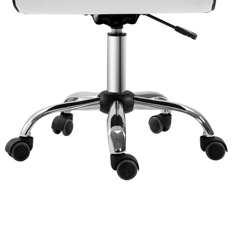 Minimalistischer weißer Bürostuhl ohne Armlehnen