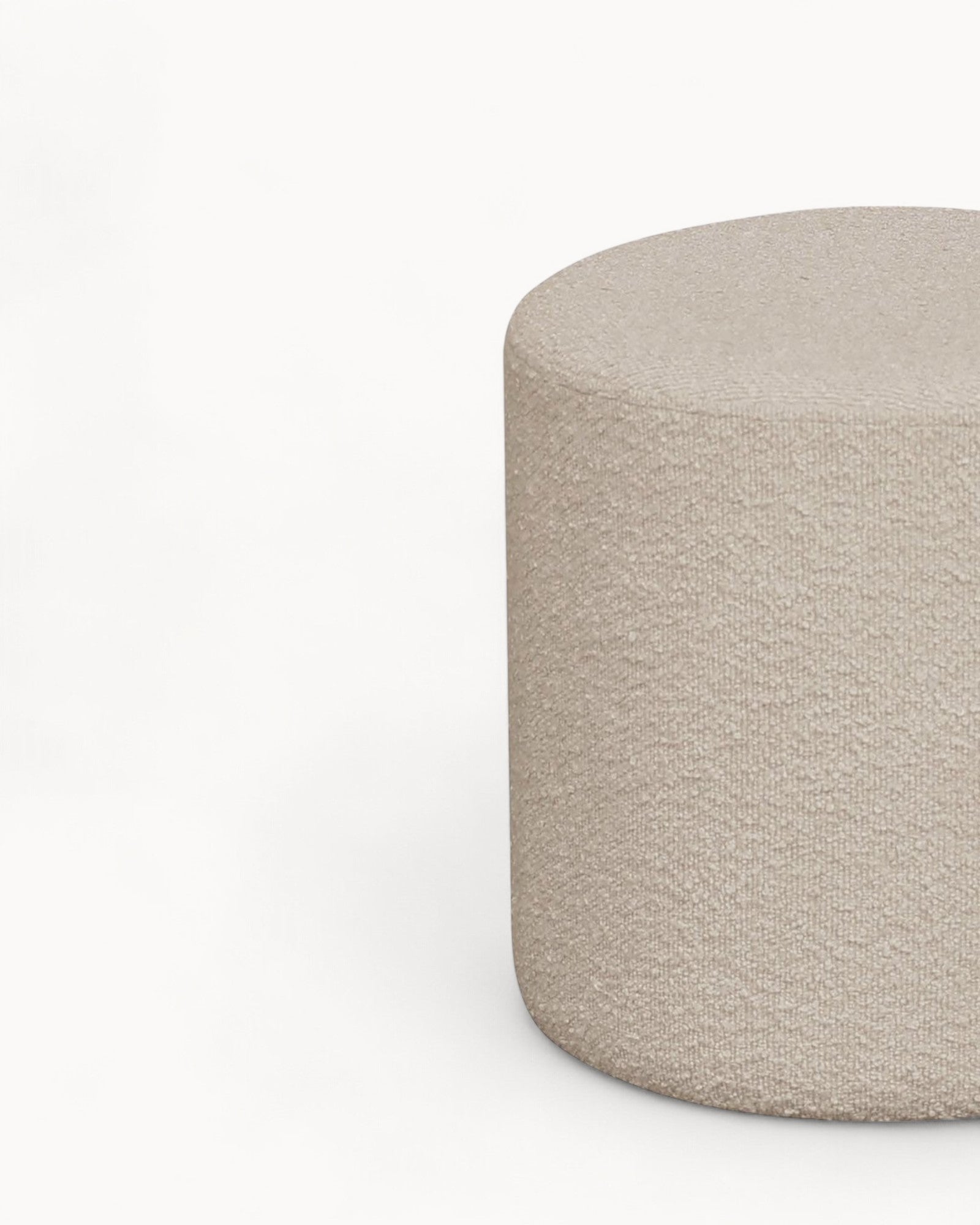 Ejby Pouf – Beige Bouclé Pouf Ø34x36 cm – Modernes Design