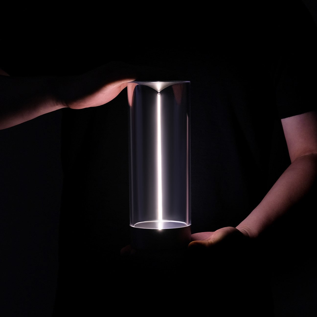 Zylinder mit magnetischer Lichtleiste
