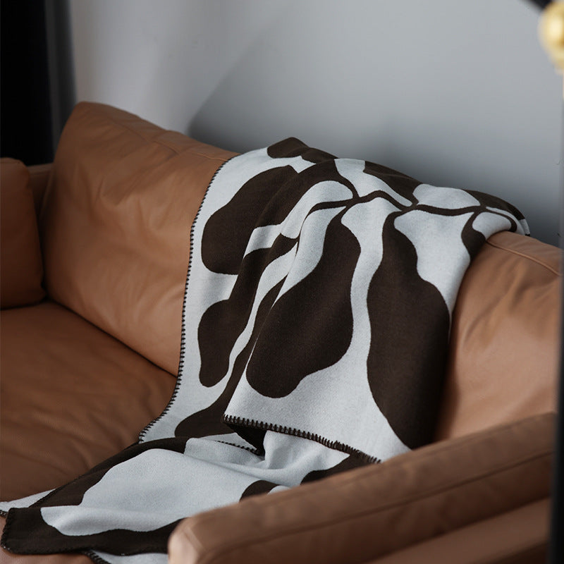 Jacquard Wohndecke in Cashmere-Optik – Weiche Strickdecke im nordischen Stil