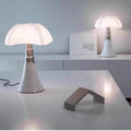 Italienische Designer Tischlampe im Bat-Stil