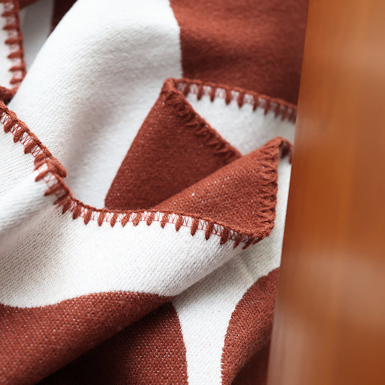 Jacquard Wohndecke in Cashmere-Optik – Weiche Strickdecke im nordischen Stil