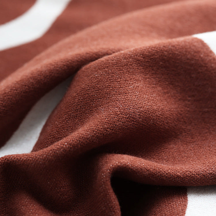Jacquard Wohndecke in Cashmere-Optik – Weiche Strickdecke im nordischen Stil