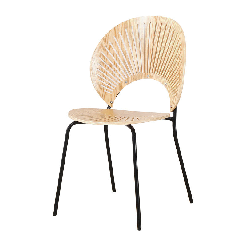 Minimalistischer, muschelförmiger Esszimmerstuhl aus Massivholz