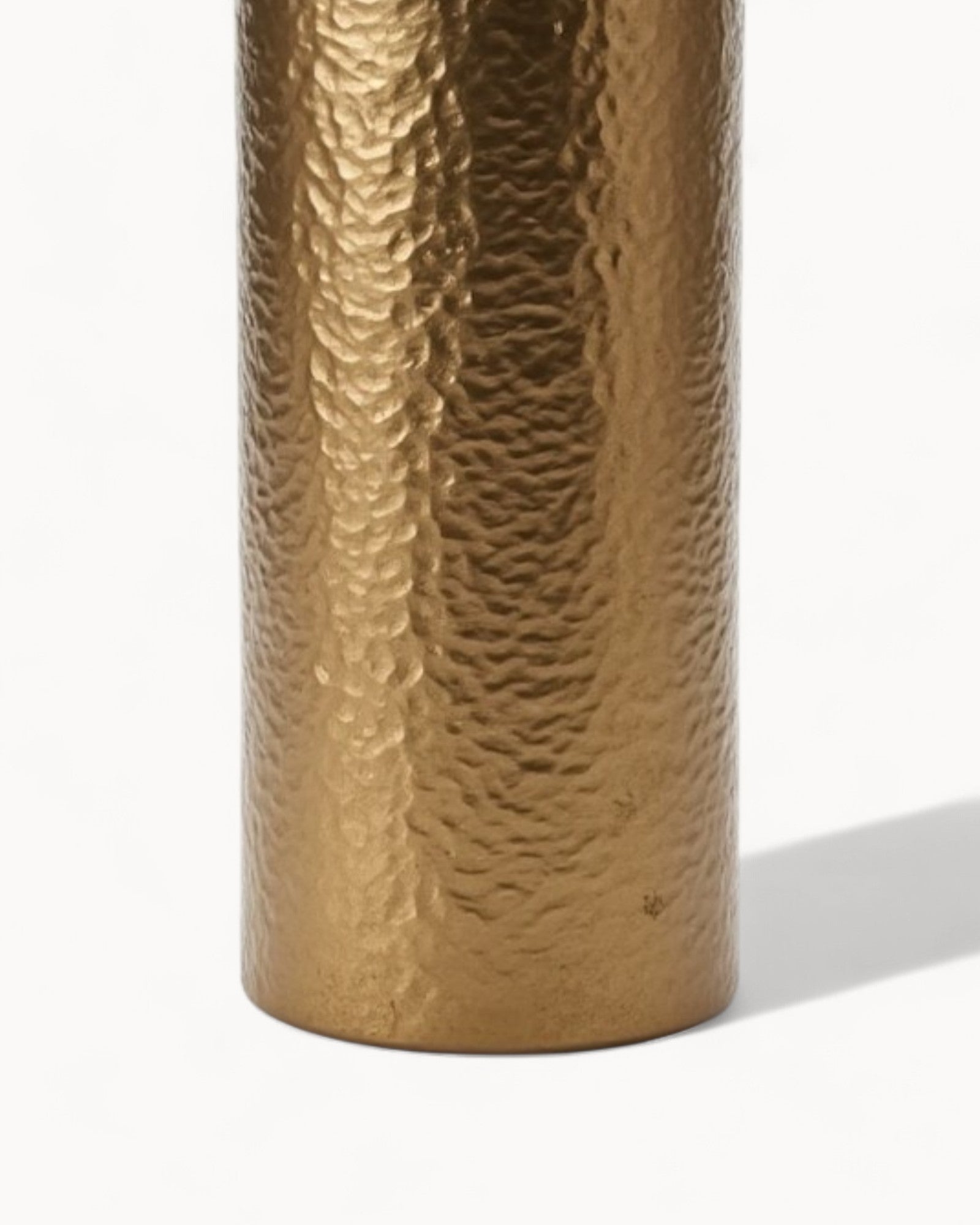 J-Line Laterne Mila – Aluminium Gold – Elegante Dekoration für Innen & Außen