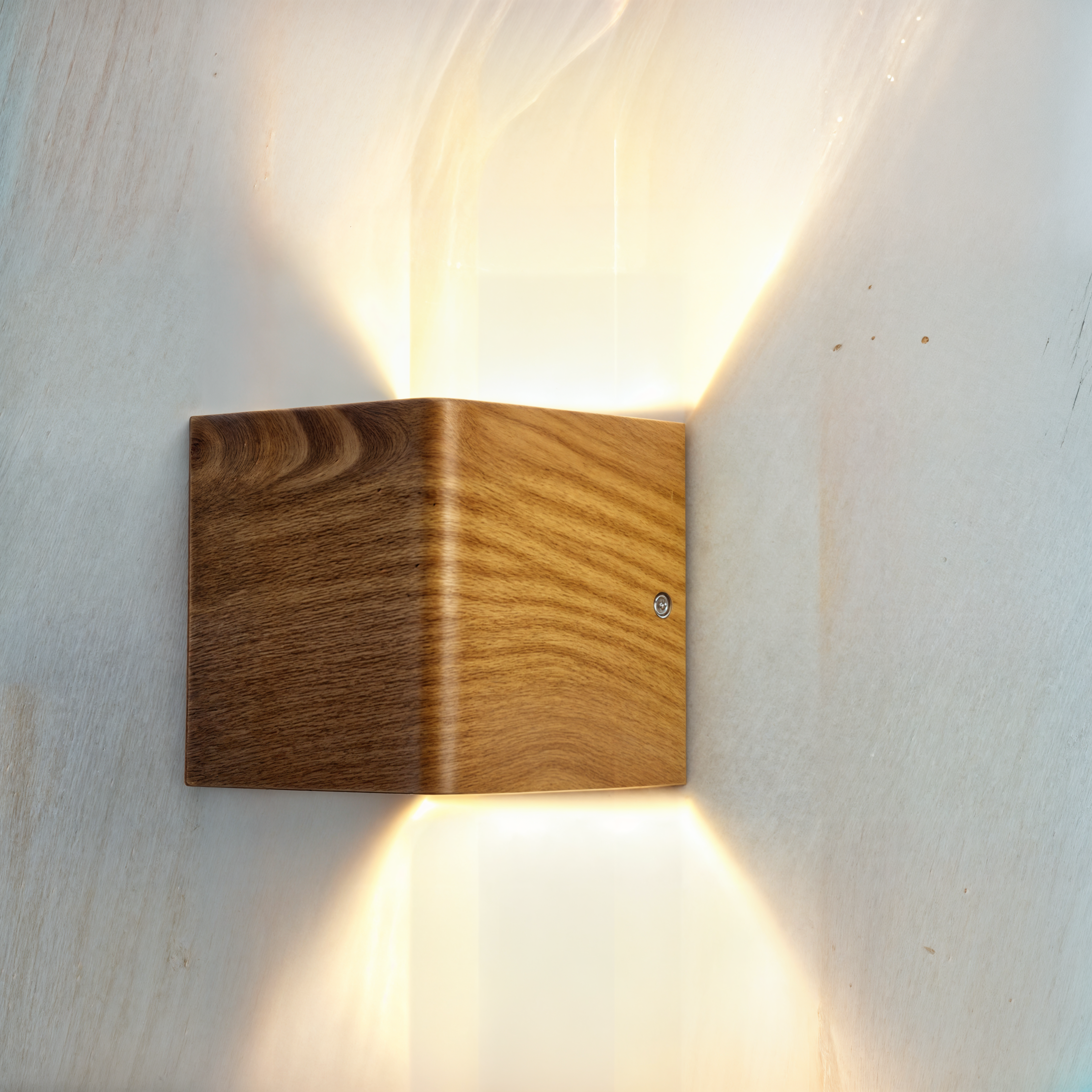 Nordische Wandleuchte in Holzoptik - Moderne LED-Wandleuchte, warmweiß/weiß, Aluminium, fest verdrahtet, Aufputzmontage