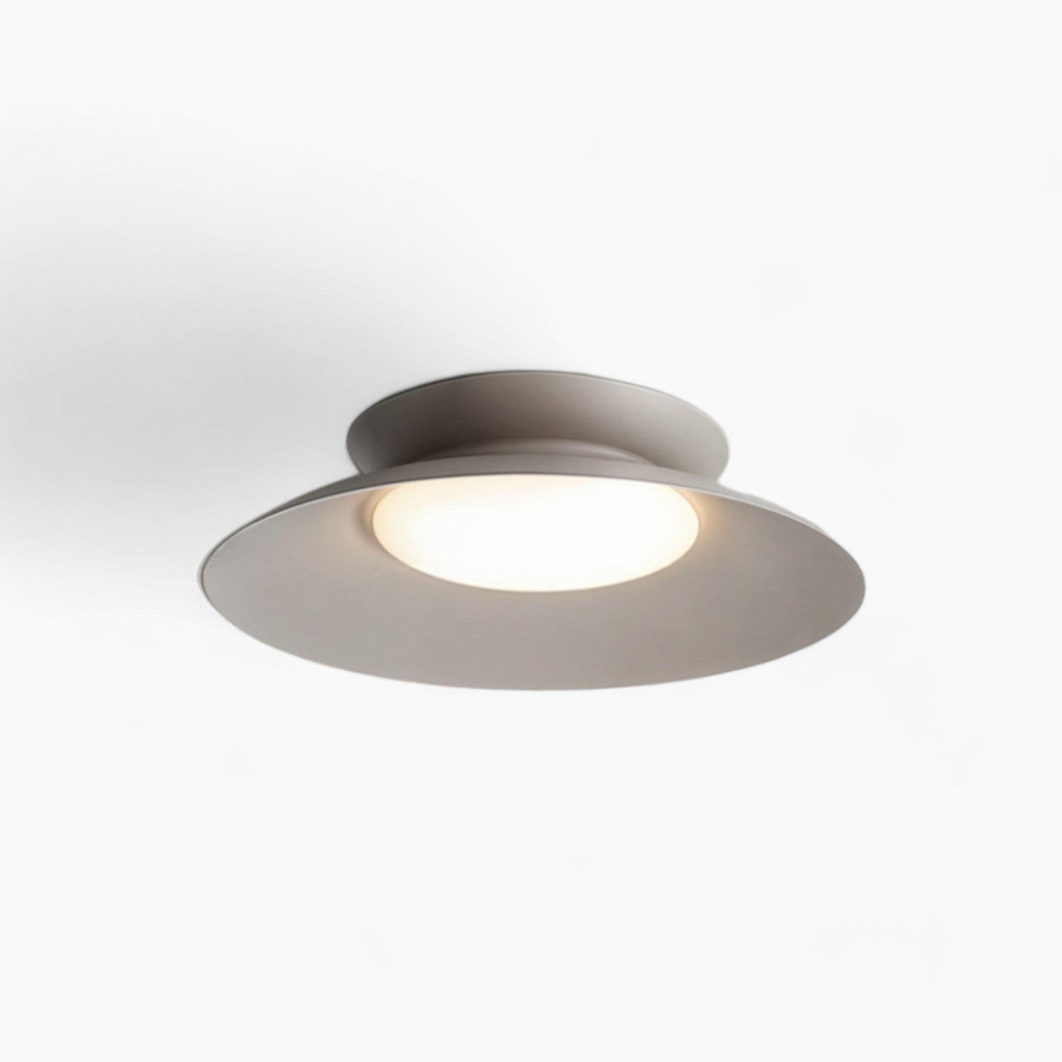 Zeitgenössische Metallkegel-Deckenleuchte, integrierte LED, dunkelgrau/weiß/grau-blau