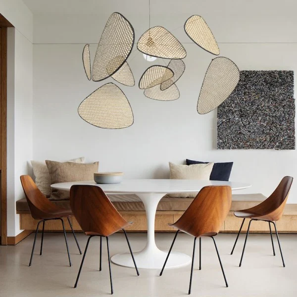 Aufhängung des Bildschirms Cannage