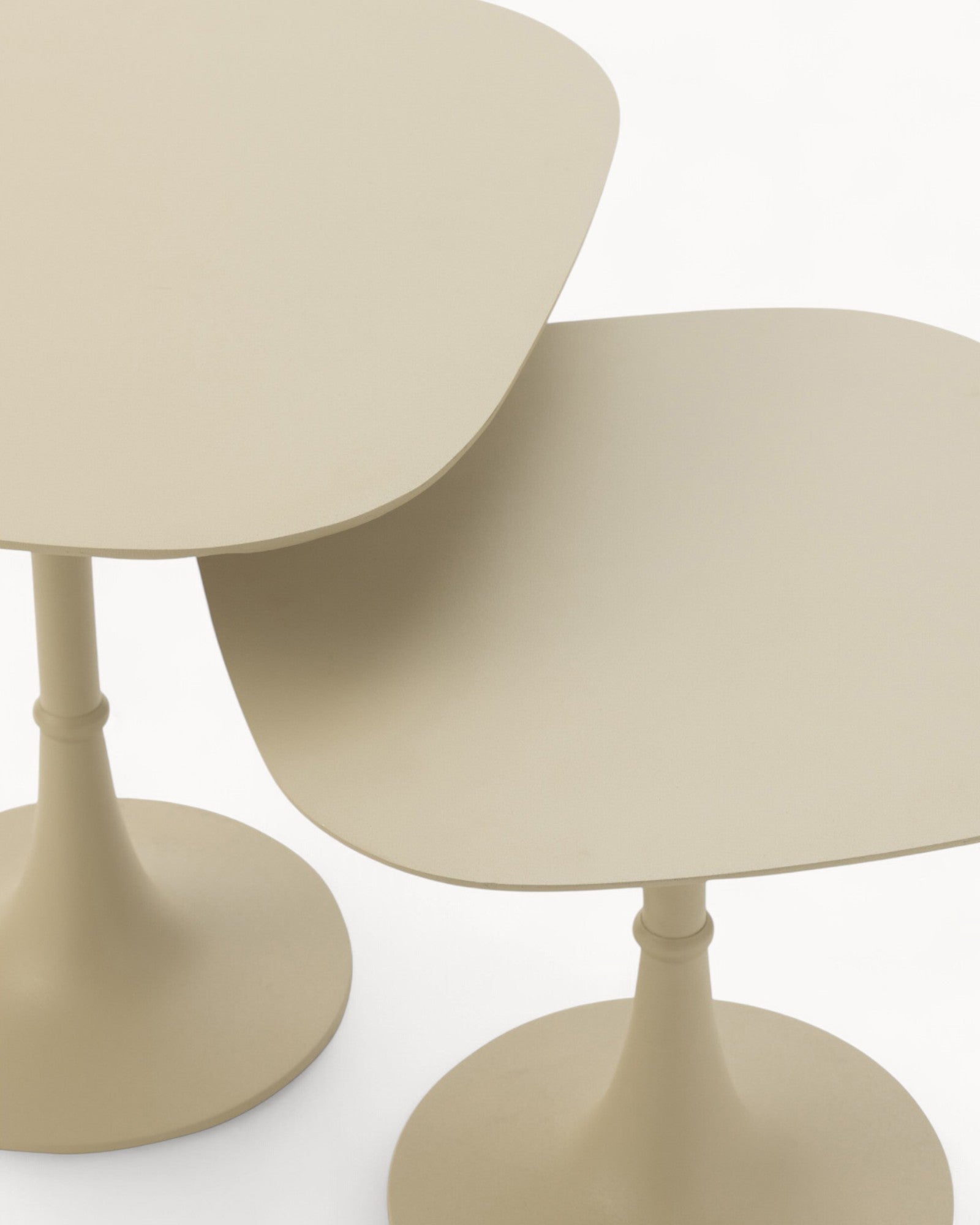 J-Line Beistelltisch 2er-Set – Aluminium Elfenbein 41x41 cm